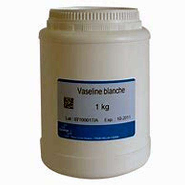 univers-veto-vaseline-blanche-cooper